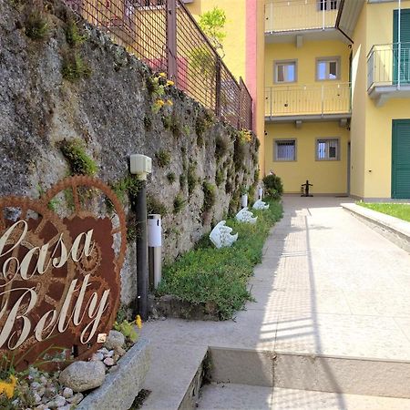 Casa Betty Apartment Бавено Екстериор снимка