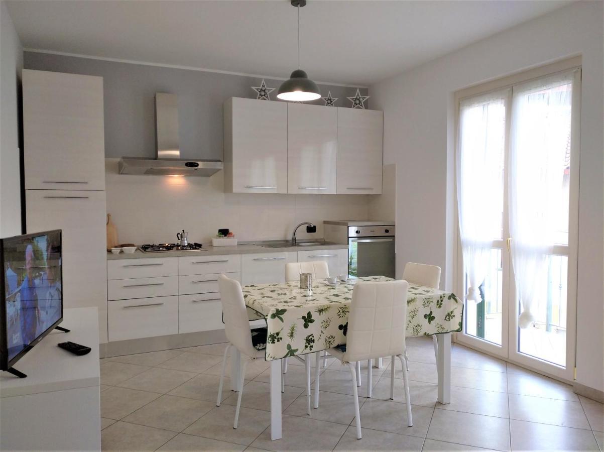 Casa Betty Apartment Бавено Екстериор снимка